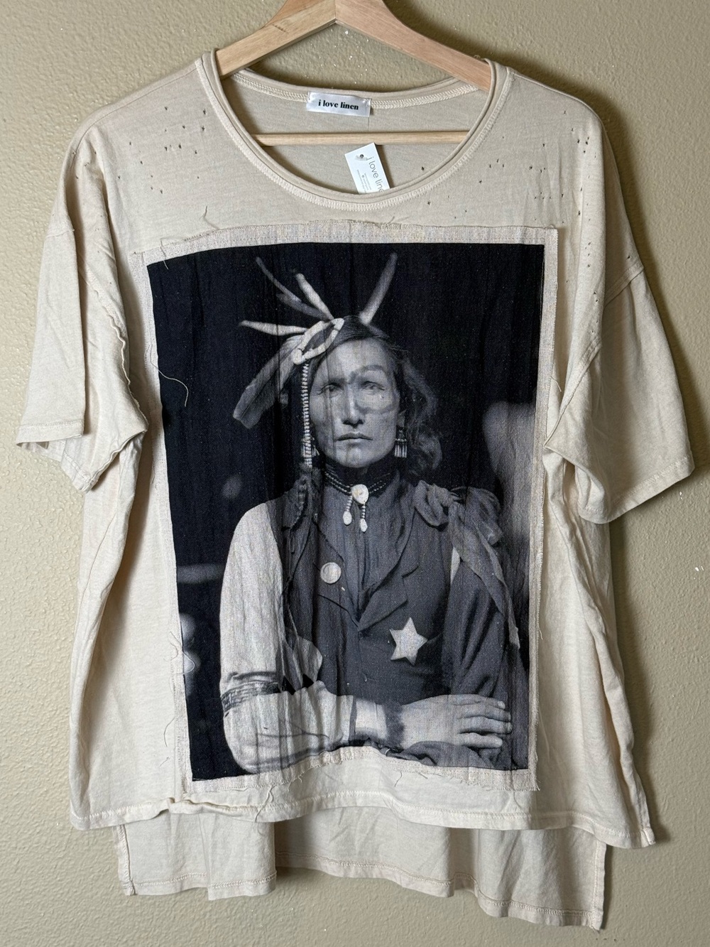 NWT I Love Linen Iron White Man Distressed Tee Size Medium - Picture 2 of 6